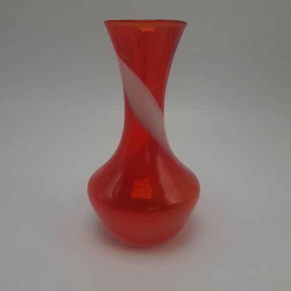 Art Glass Bud Vase Red White Swirl Japan Radio Glass - Picture 3 of 10